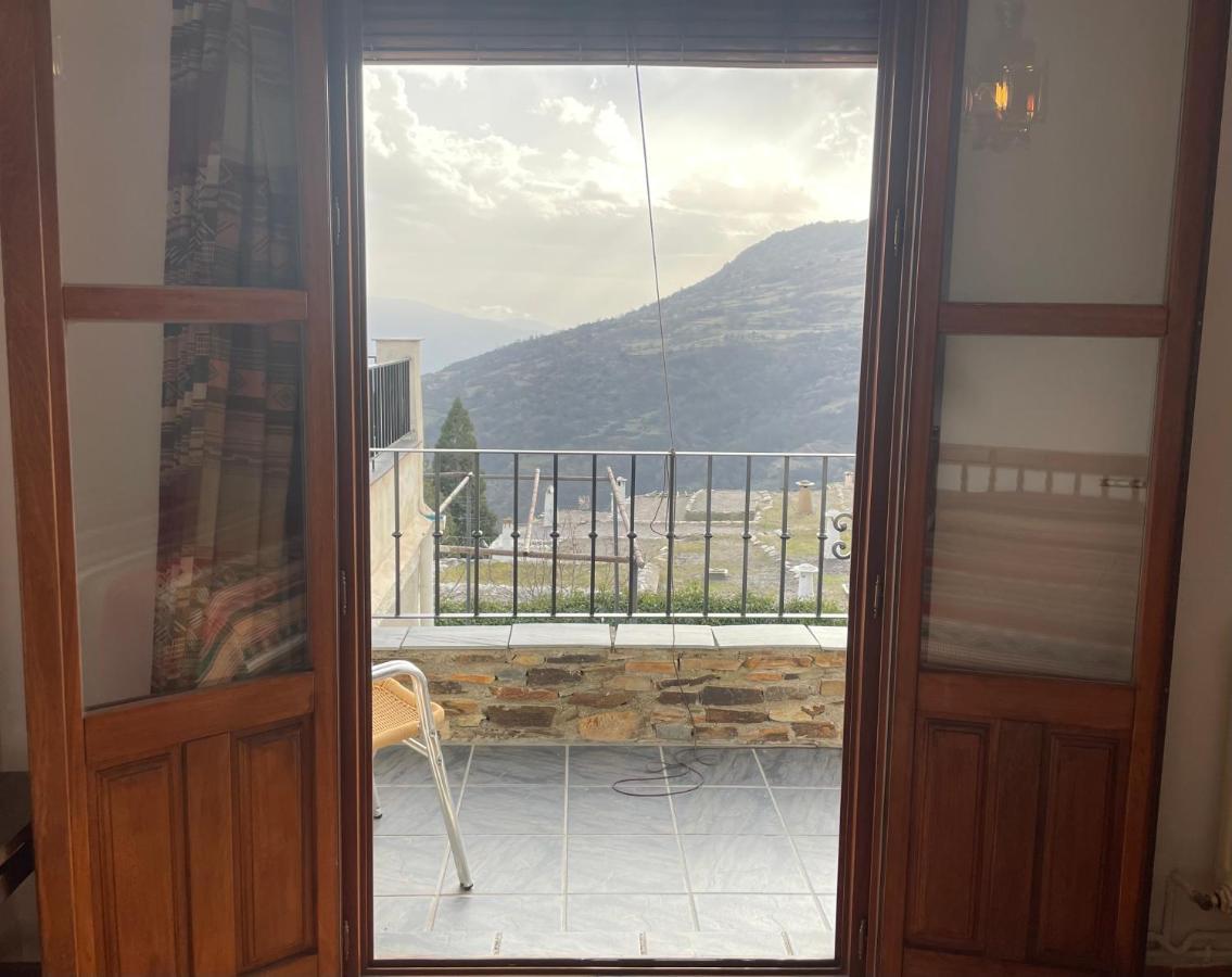 Hostal Rural Poqueira Капилейра Екстериор снимка