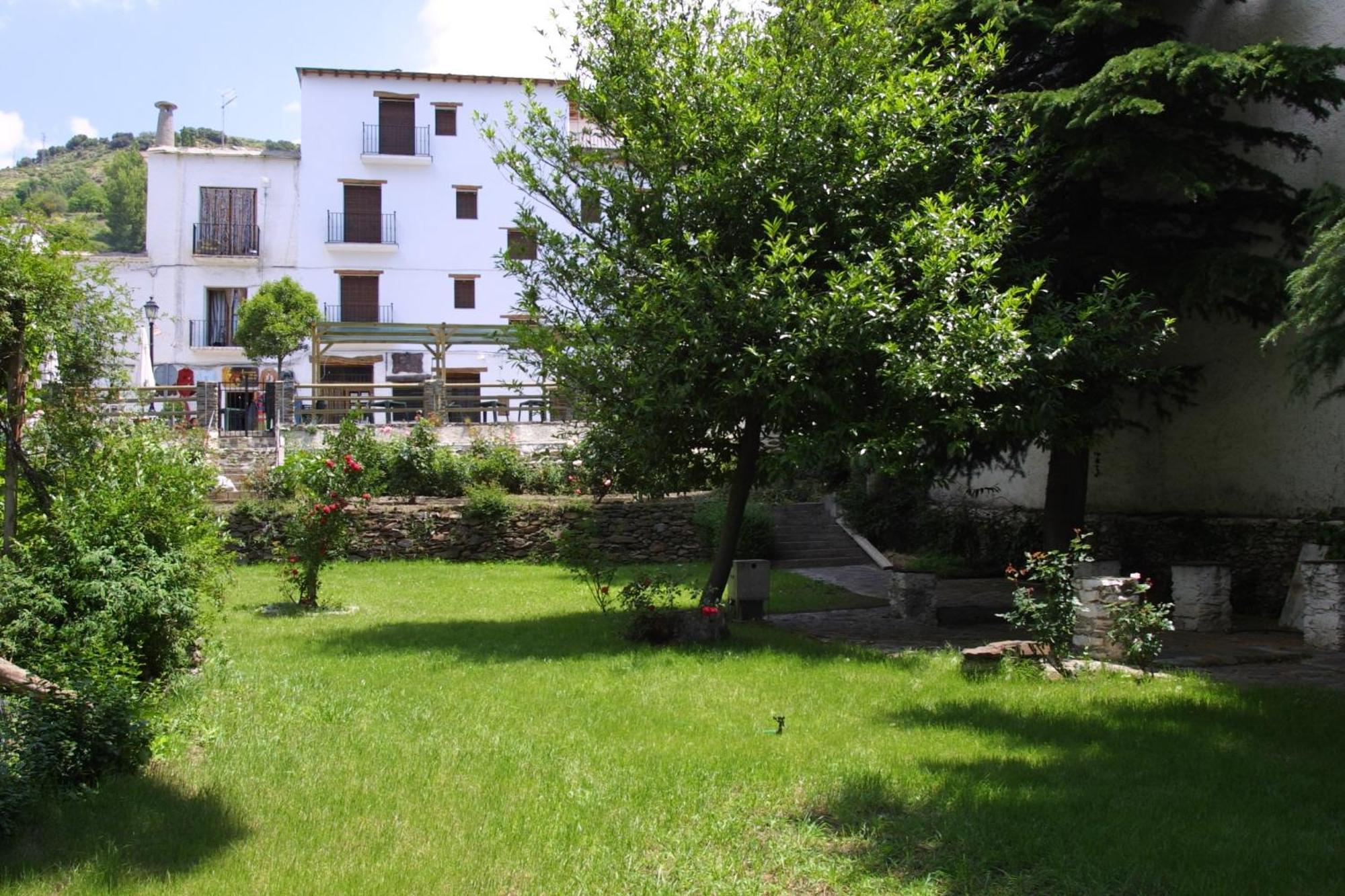Hostal Rural Poqueira Капилейра Екстериор снимка
